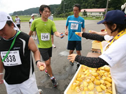 『第32回兵庫神鍋高原マラソン全国大会』を、バナナでサポート！