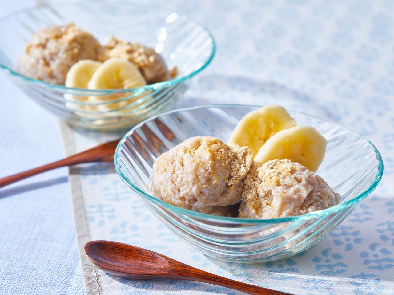 甘熟王バナナと豆腐のジェラートきなこがけ